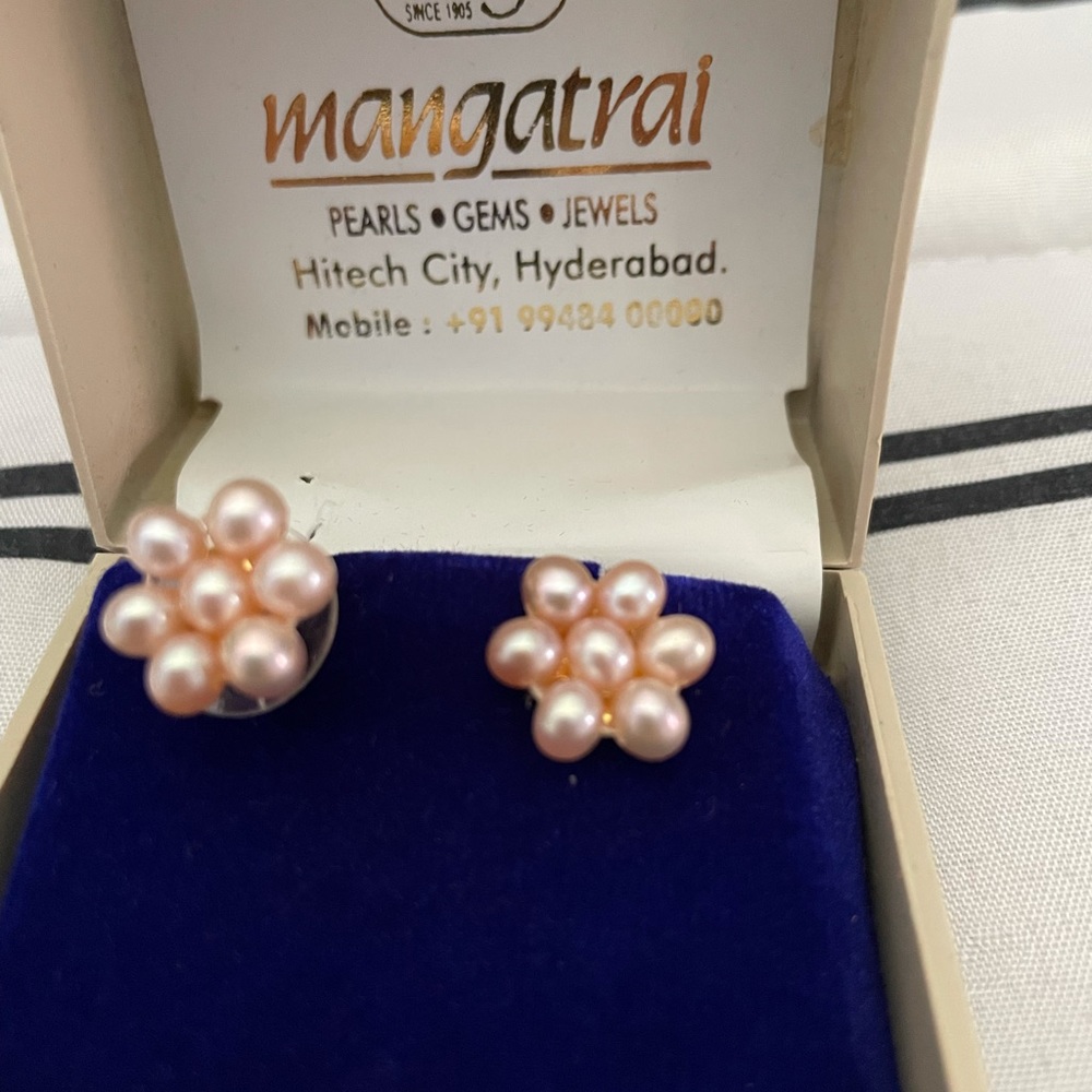 Pearl earrings